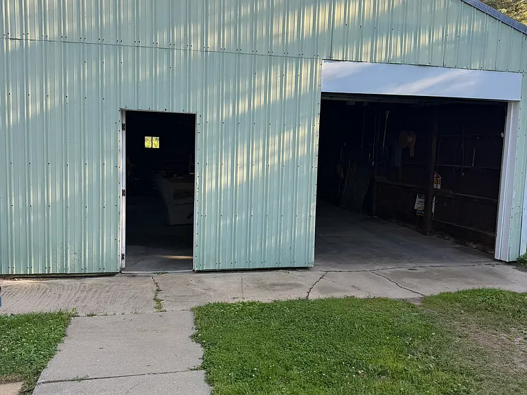 6916 Billwood Hwy — Photo 8
