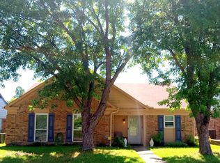 418 Chancellorsville Dr, Mesquite, TX 75149