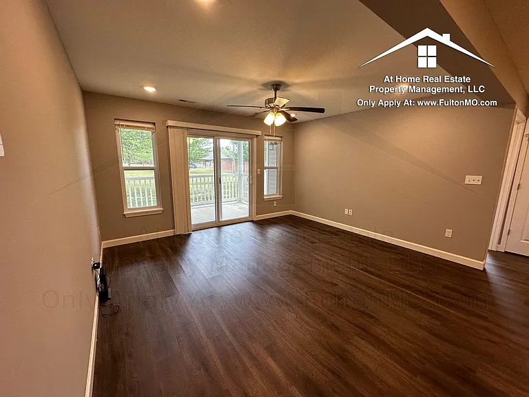 2620 N Bluff St #102 — Photo 6