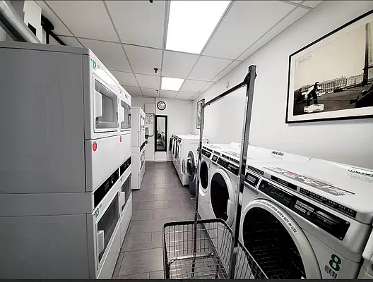 Rented by Douglas Elliman | media 15