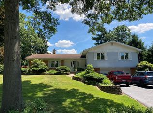 510 N Samuel Dr, Zanesville, OH 43701