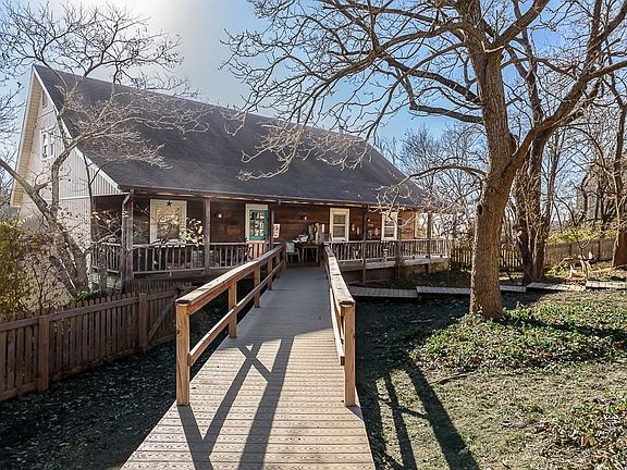 2nd image of 9055 Hillview Dr