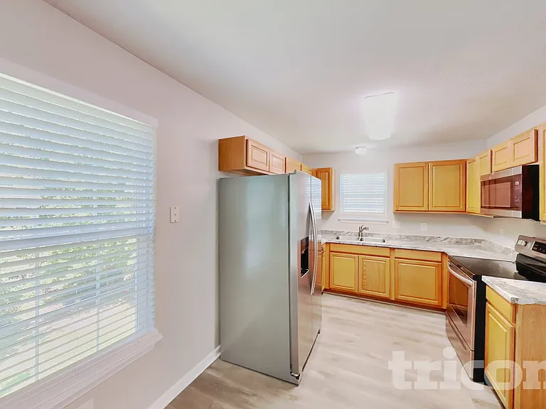 700 Holland Ridge Dr — Photo 5