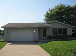 522 Pine St, Delavan, WI 53115