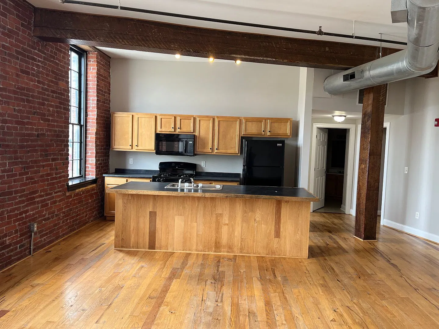 265 N. Queen St. Apt. 202 York, Pa 17403 **Gable Flats — Photo 3