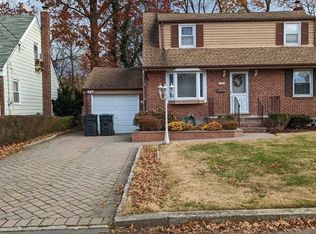 137 Frederick Pl, Bergenfield, NJ 07621