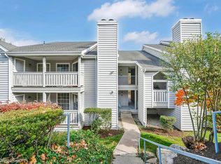 55 Leafwood Ln APT 288, Groton, CT 06340