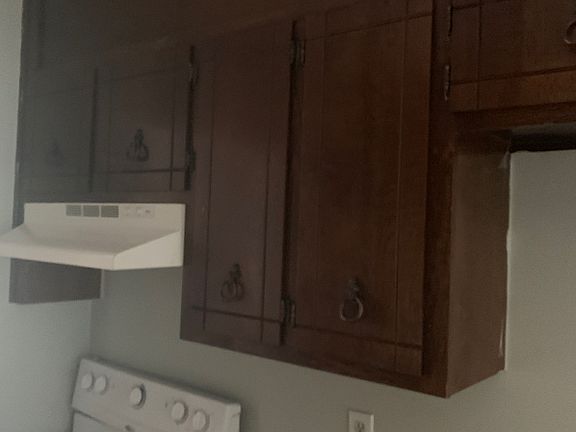 4th image of 14016 Armond Dr SW