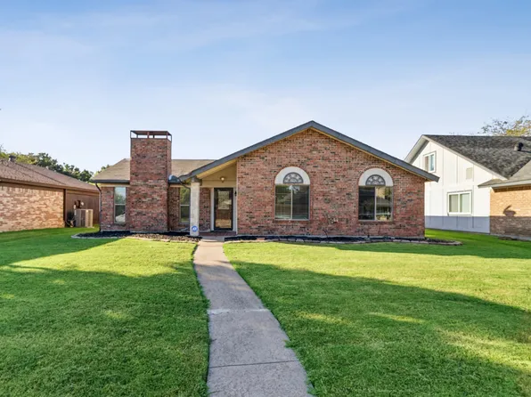 2926 Chariot Ln, Garland, TX 75044