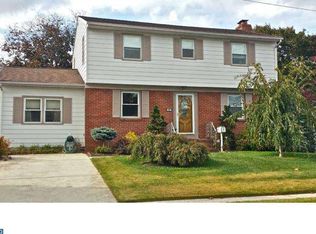 6 Mario Dr, Hamilton, NJ 08690