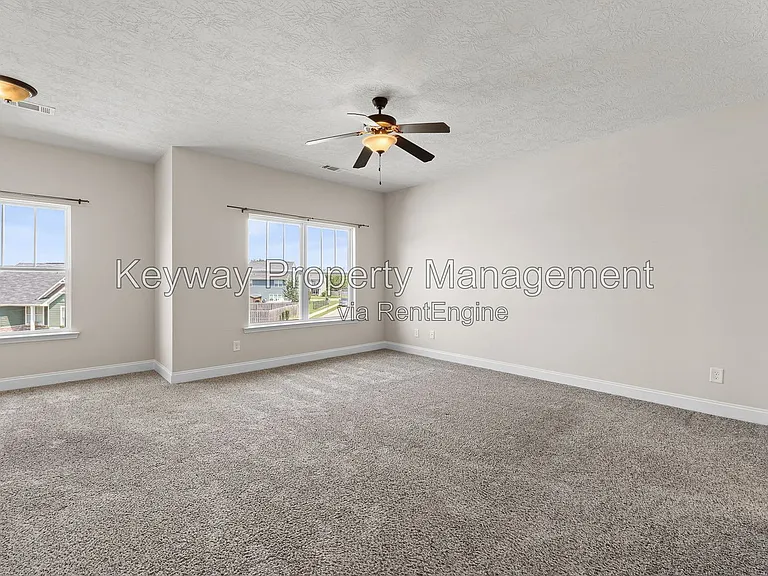135 Beallwood Dr — Photo 13