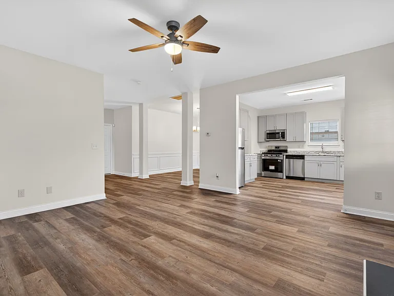 6120 Hemperly Rd — Photo 10