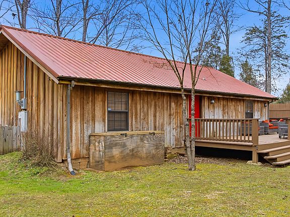 3rd image of 355 Boat Gunnel Rd