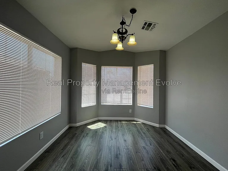 6246 W Blackhawk Dr — Photo 8