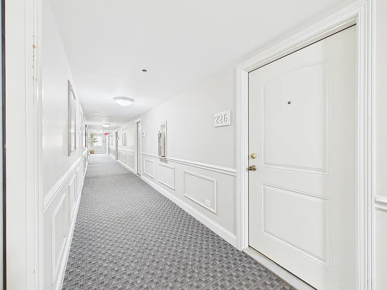 2210 S Goebbert Rd #226 — Photo 26