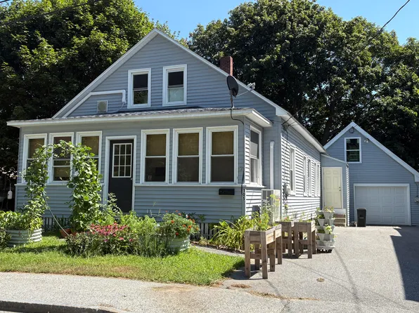105 Winter Street, Lewiston, ME 04240