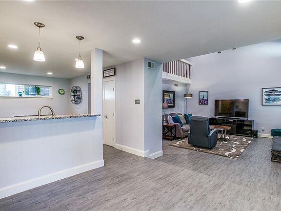 5th image of 2930 Woodcroft Cir