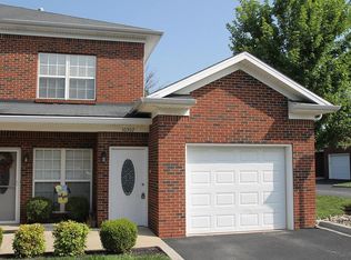 10302 Dorsey Village Dr, Louisville, KY 40223