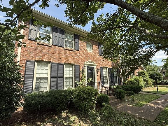 3rd image of 6308 Kingsbury Dr
