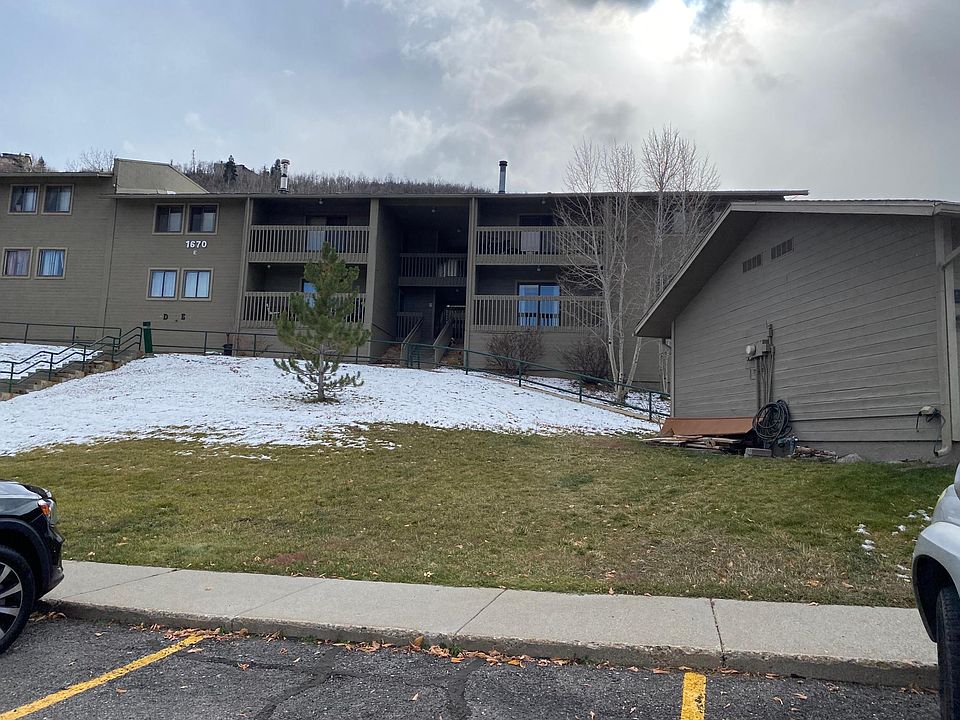 Front of condo. Unit is lower one on the right.
