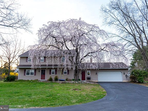 2nd image of 152 Betcher Rd