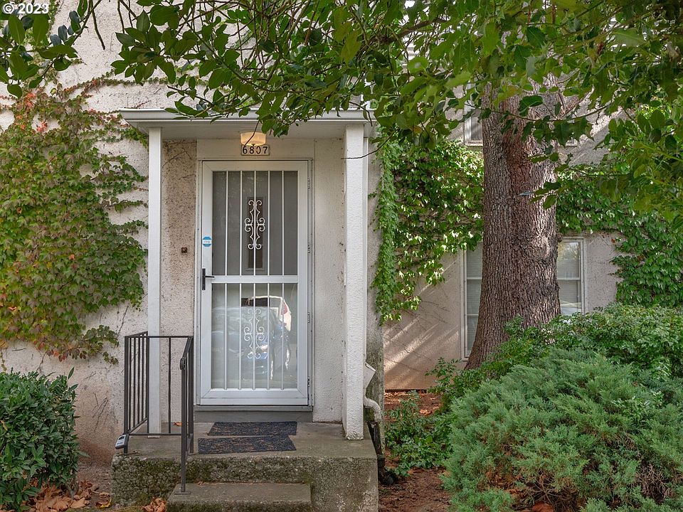 1st image of 6807 NE Broadway St