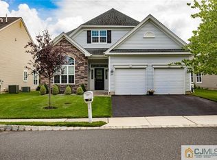 64 Cobblestone Blvd, Monroe Township, NJ 08831