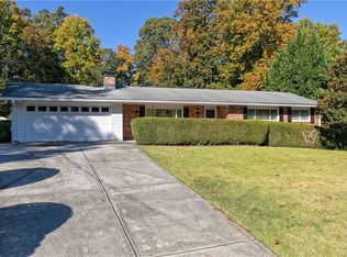 23 Old Farm Rd, Marietta, GA 30068