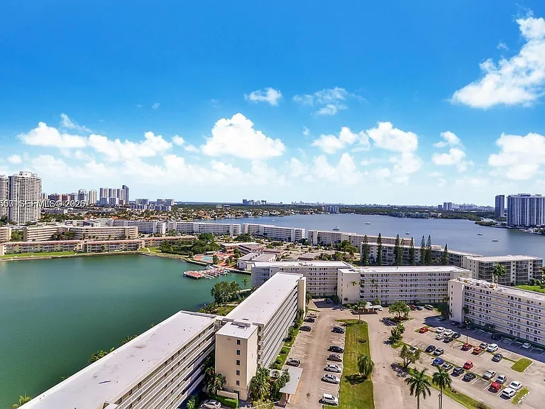 18031 Biscayne Blvd #Penthouse 01 — Photo 12