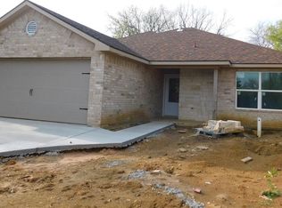 520 E Shepherd St, Denison, TX 75021