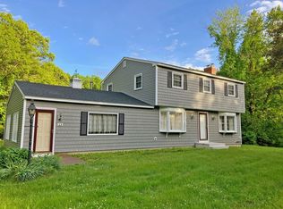 23 Hardwick Rd, Petersham, MA 01366