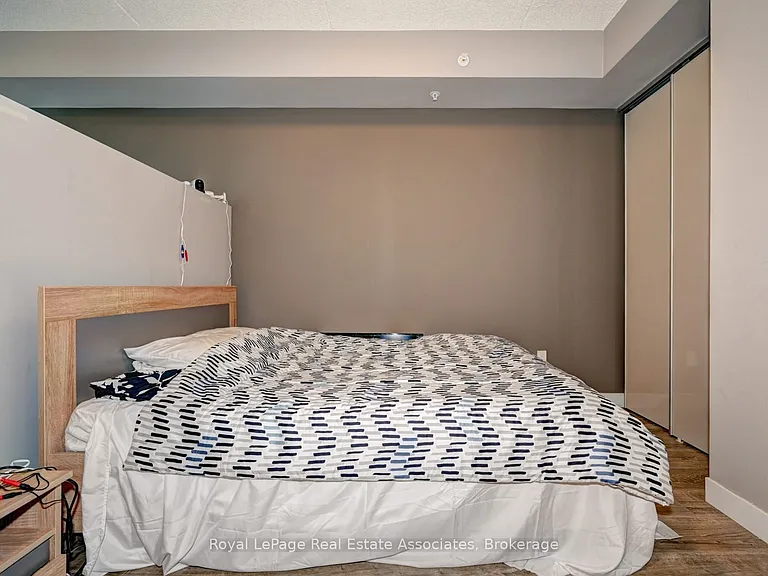250 Albert St #319 — Photo 12