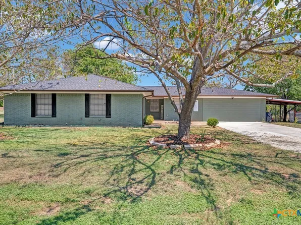 575 W 4th St, Crawford, TX 76638