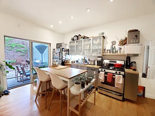 Sold by Corcoran | media 8