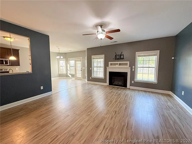 418 Century Dr — Photo 5