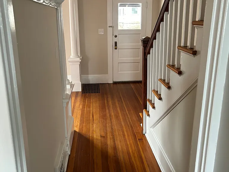 Montgomery St — Photo 1