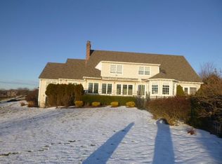 25 Turnberry Rd, Wallingford, CT 06492