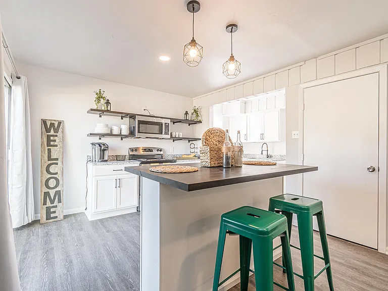 346 Natalen Ave — Photo 2