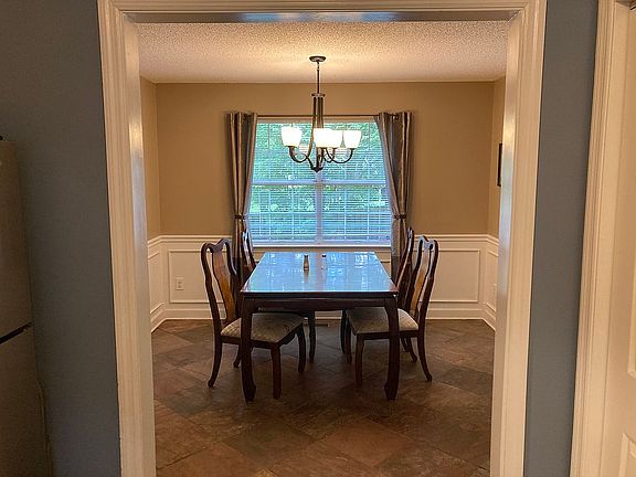 Wainscoting in Dining 