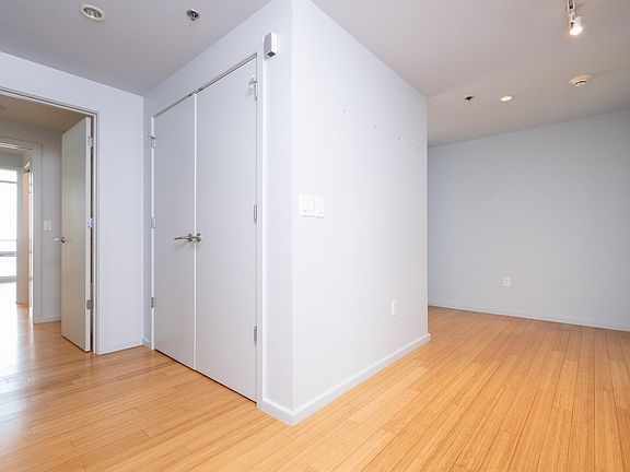 5th image of 315 Rock St APT 1503