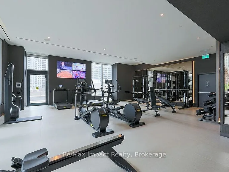 11 Yorkville Ave #4602 — Photo 33