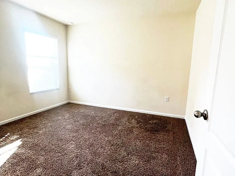 12024 Sea Grove Pl — Photo 11