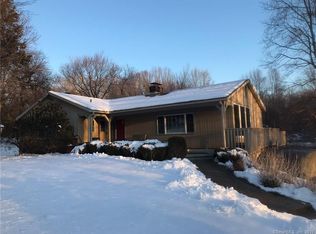 417 N Georges Hill Rd, Southbury, CT 06488