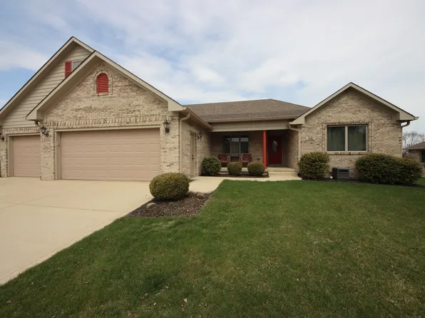 2530 Oak Dr, Clayton, IN 46118
