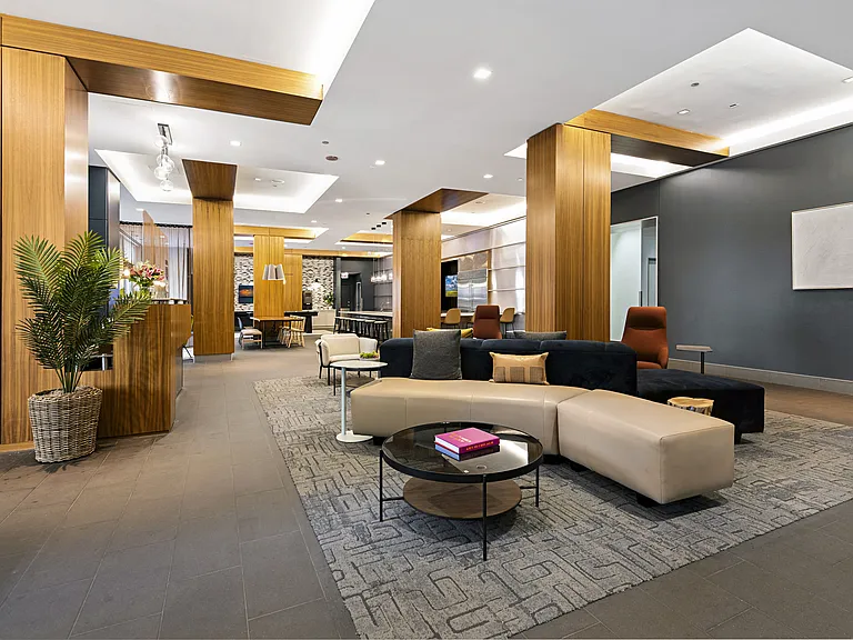 West77 Apartments — Photo 6