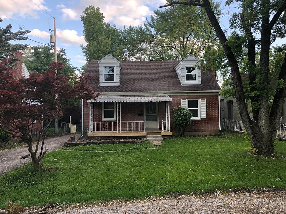 1st image of 895 W 8th Ave