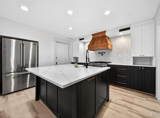 11660 Mark Twain Ln, Bridgeton, MO 63044