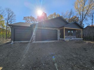 203 E Pine St, Wheatfield, IN