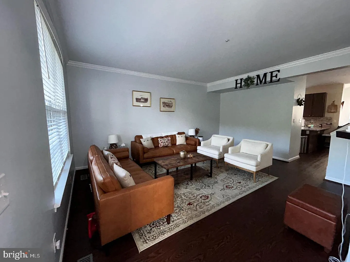4 bed, 3.0 bath, 1828 sqft, $2,200 — Photo 3