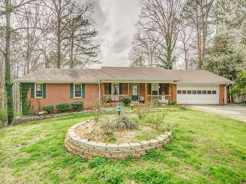 1st image of 4971 Lake Forest Dr SE